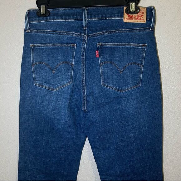 Levi’s Slimming Boot Cut Denim Jeans women’s size 30 - Picture 5 of 9